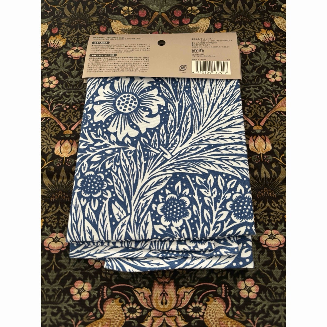 William Morris - 新品、未使用☆ ウィリアムモリス クッション William Morris - 新品、未使用☆ ウィリアムモリス クッション