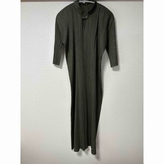 PLEATS PLEASE ISSEY MIYAKE(ロングワンピース/マキシ PLEATS PLEASE ISSEY MIYAKE(ロングワンピース/マキシ
