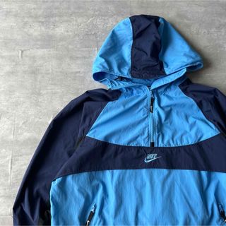 NIKE(ナイロンジャケット ・ ブルー・ネイビー/青色系)の NIKE(ナイロンジャケット ・ ブルー・ネイビー/青色系)の