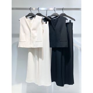 Theory - Theory 23SS 完売 店舗限定カラー スキッパーネック Theory - Theory 23SS 完売 店舗限定カラー スキッパーネック