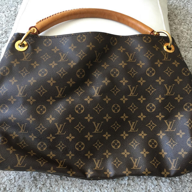 LOUIS VUITTON Monogram Artsy GM 30129