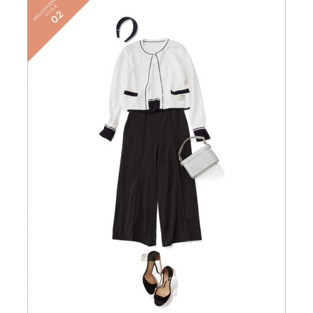 FOXEY(フォクシー)のFOXEY　フォクシー　ウエストゴムパンツ　"Silver" 🍄🍄🍄 レディースのパンツ(カジュアルパンツ)の商品写真