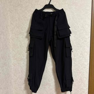 DANKE SCHON - 黒 スキニーパンツ カーゴポケット付き 完売品の DANKE SCHON - 黒 スキニーパンツ カーゴポケット付き 完売品の