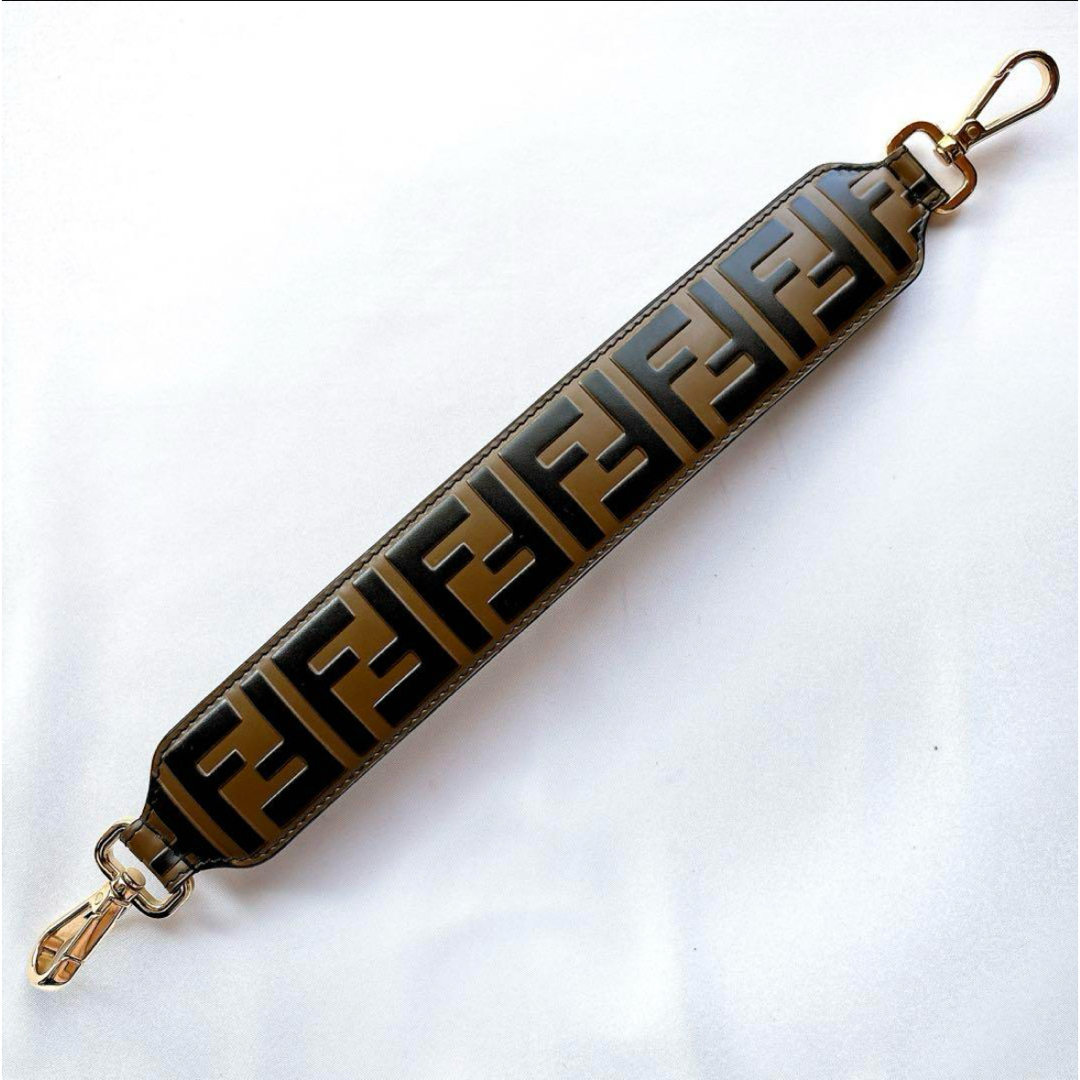 FENDI - 【新品同様】FENDI フェンディ ミニストラップユー FENDI - 【新品同様】FENDI フェンディ ミニストラップユー
