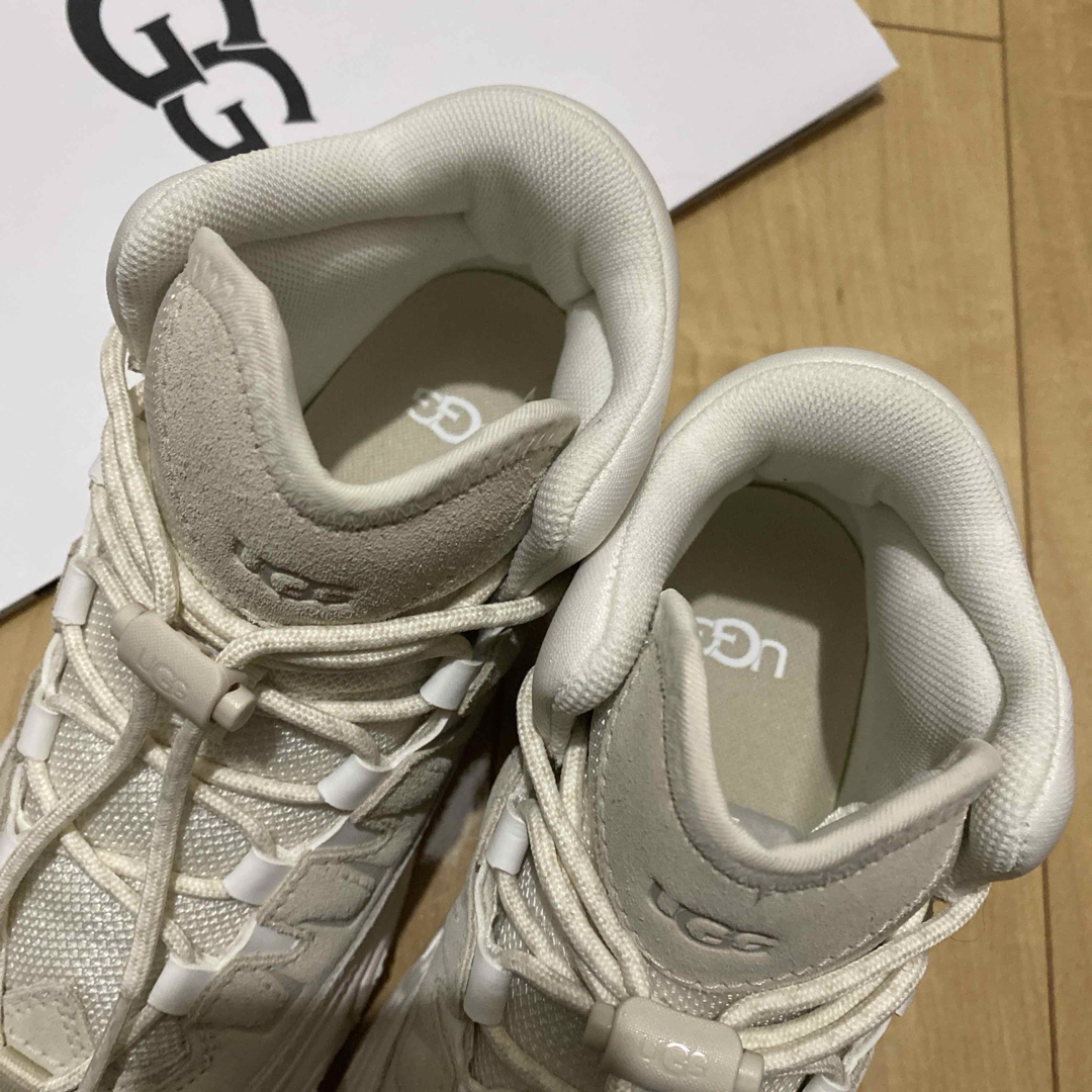 UGG - 新品、未使用 UGG Cap Trail Hight アグ キャプトレイル UGG - 新品、未使用 UGG Cap Trail Hight アグ キャプトレイル