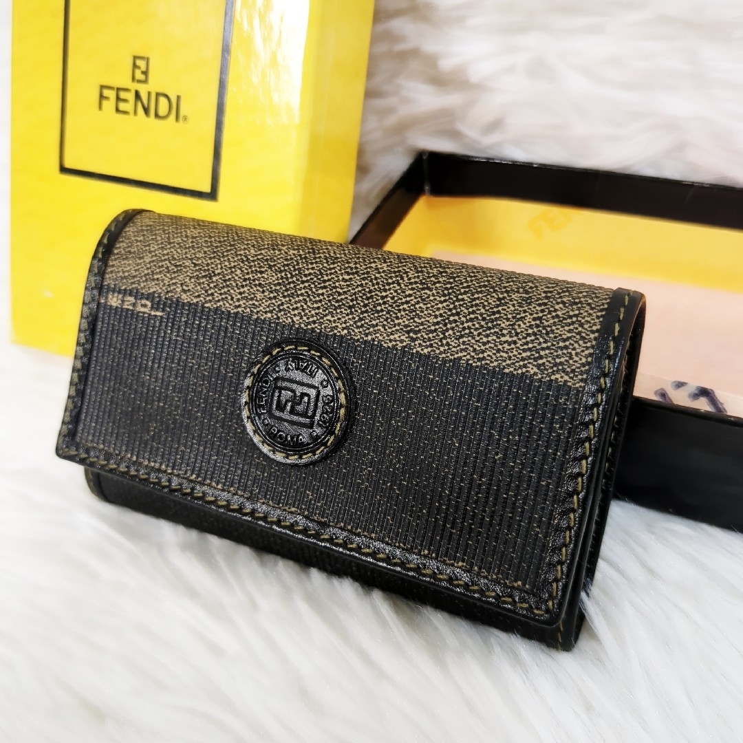 FENDI - 未使用 極美品 FENDI フェンディー キーケース 6連 FENDI - 未使用 極美品 FENDI フェンディー キーケース 6連