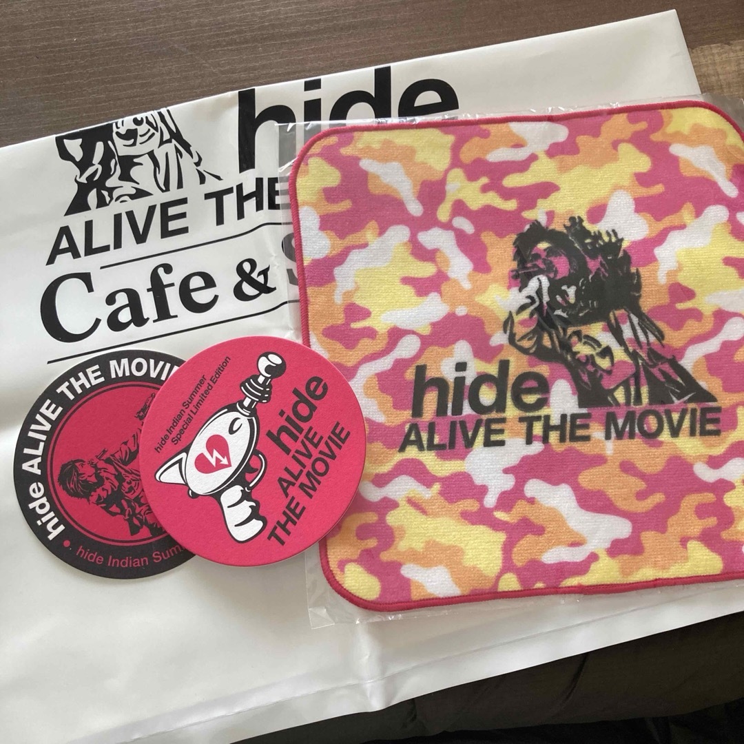 hide ALIVE THE MOVIE ハンドタオル グッズ エンタメ/ホビーのタレントグッズ(ミュージシャン)の商品写真