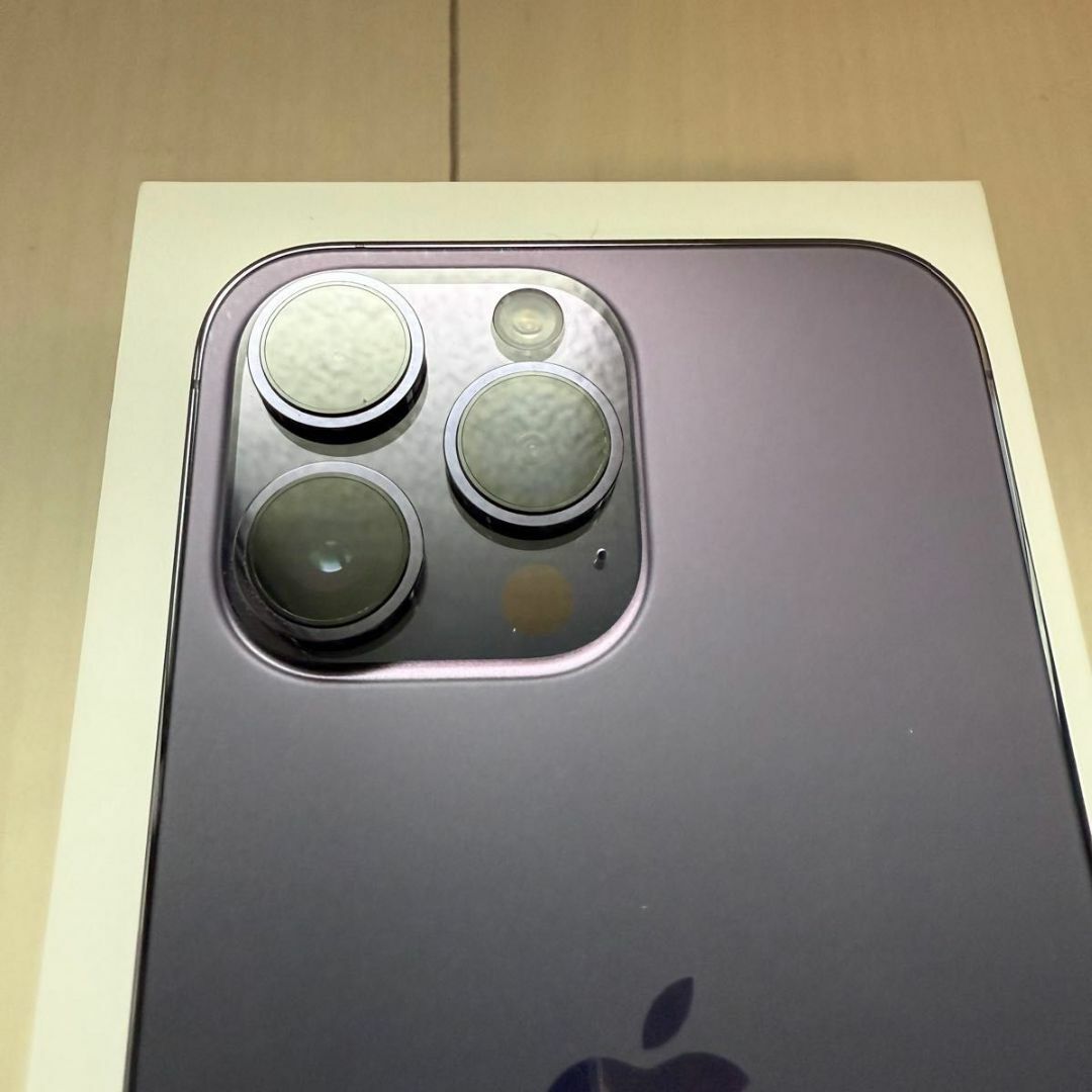 iPhone14 pro Max 1TB ディープパープル 画面シール ケースの iPhone14 pro Max 1TB ディープパープル 画面シール ケースの