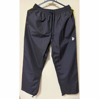 FR2(パンツ)のフリマアイテム一覧 FR2(パンツ)のフリマアイテム一覧