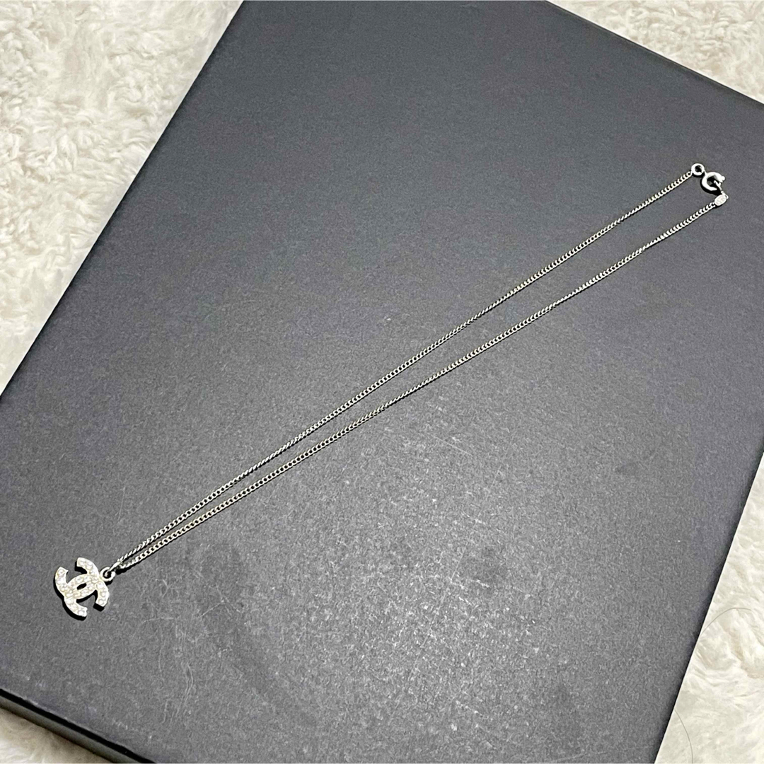 CHANEL - 箱付き CHANEL ココマーク 05V ラインストーン CHANEL - 箱付き CHANEL ココマーク 05V ラインストーン