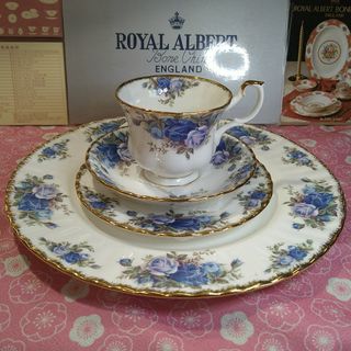 ROYAL ALBERT - 【廃盤】☆未使用☆ロイヤルアルバート ROYAL ALBERT - 【廃盤】☆未使用☆ロイヤルアルバート