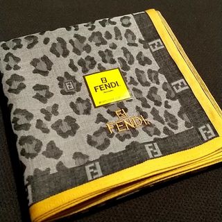 FENDI - FENDIハンカチホワイトの通販 by COCO's shop FENDI - FENDIハンカチホワイトの通販 by COCO's shop