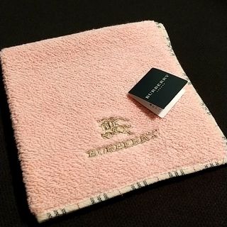 BURBERRY - レア BURBERRY バーバリー ハンカチ 女の子柄 刺繍 BURBERRY - レア BURBERRY バーバリー ハンカチ 女の子柄 刺繍