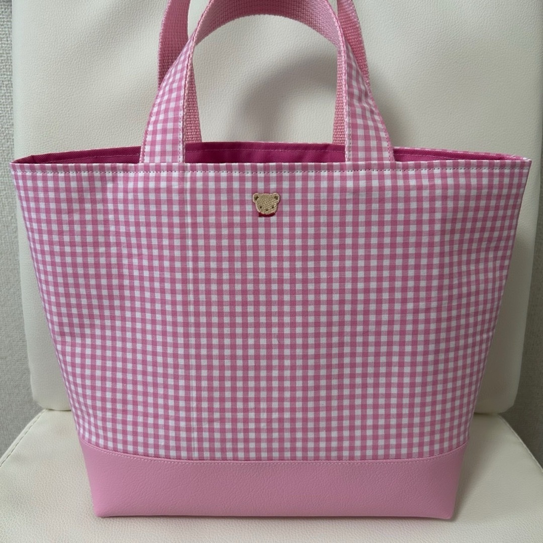 ハンドメイド♡トートバッグ♡ファミリアワッペン付き♡ピンク ハンドメイド♡トートバッグ♡ファミリアワッペン付き♡ピンク