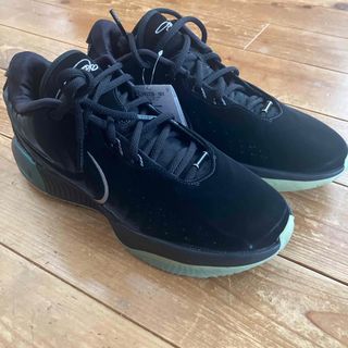 NIKE - 新品 NIKE リニューエレベート III バスケ バッシュ 黒 NIKE - 新品 NIKE リニューエレベート III バスケ バッシュ 黒