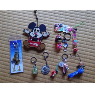 USJ - ミニオン USJ キーホルダー 3個セット カラフルパニックの USJ - ミニオン USJ キーホルダー 3個セット カラフルパニックの