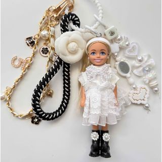 Barbie(バッグチャーム)のフリマアイテム一覧 Barbie(バッグチャーム)のフリマアイテム一覧