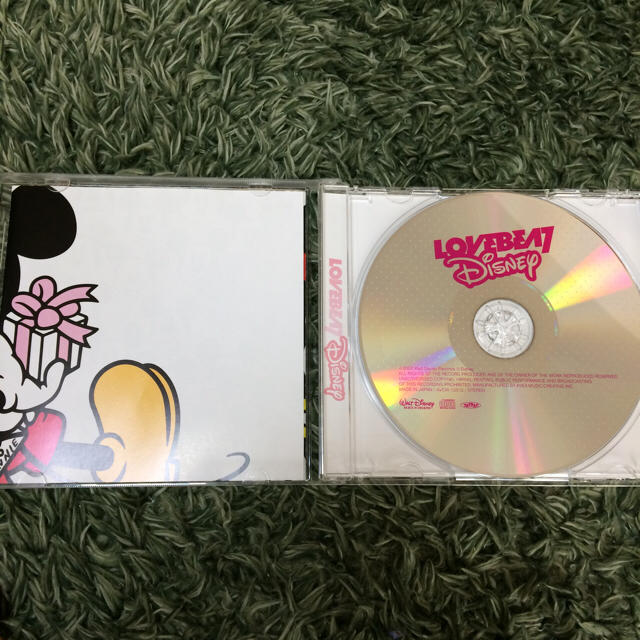 Disney(ディズニー)のLOVE BEAT disney CD Ｑ indivi エンタメ/ホビーのCD(ポップス/ロック(洋楽))の商品写真