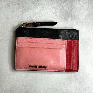 MIU MIUのフリマアイテム一覧 MIU MIUのフリマアイテム一覧