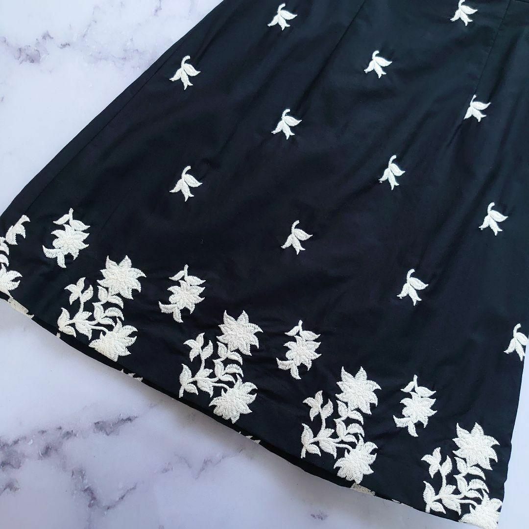 Sybilla - シビラ ドレス 総刺繍 花柄 フレアワンピース 膝丈 Sybilla - シビラ ドレス 総刺繍 花柄 フレアワンピース 膝丈