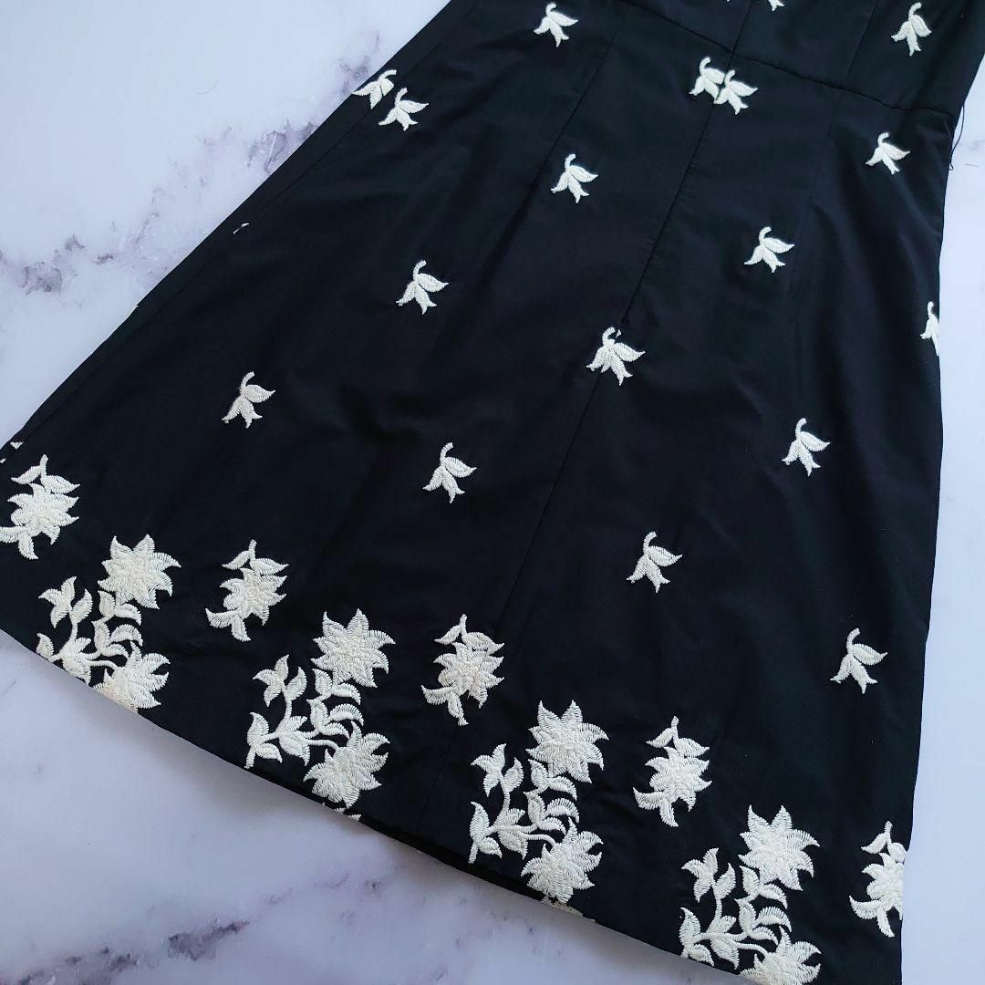 Sybilla - シビラ ドレス 総刺繍 花柄 フレアワンピース 膝丈 Sybilla - シビラ ドレス 総刺繍 花柄 フレアワンピース 膝丈