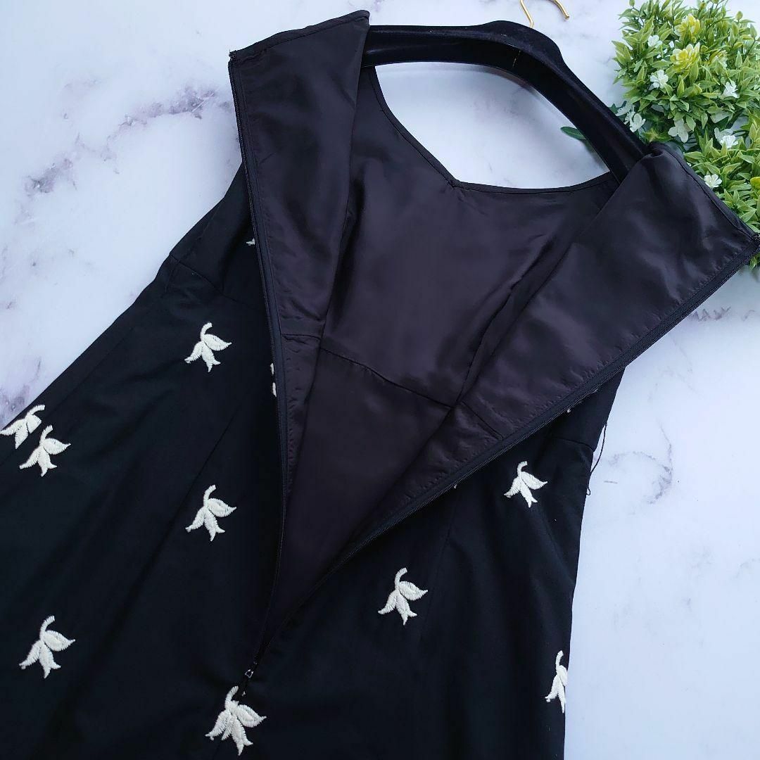 Sybilla - シビラ ドレス 総刺繍 花柄 フレアワンピース 膝丈 Sybilla - シビラ ドレス 総刺繍 花柄 フレアワンピース 膝丈