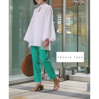 Theory luxe - 美品 セオリーリュクス ブラウス リーフ柄 Theory luxe - 美品 セオリーリュクス ブラウス リーフ柄