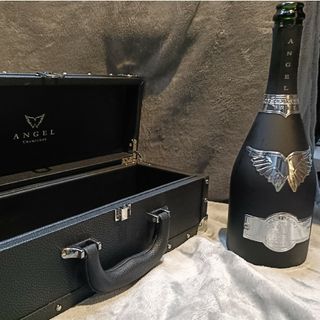 エンジェルシャンパンが高値で売れる!買取よりお得にエンジェル エンジェルシャンパンが高値で売れる!買取よりお得にエンジェル