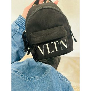 VALENTINO(ショルダーバッグ)のフリマアイテム一覧 VALENTINO(ショルダーバッグ)のフリマアイテム一覧