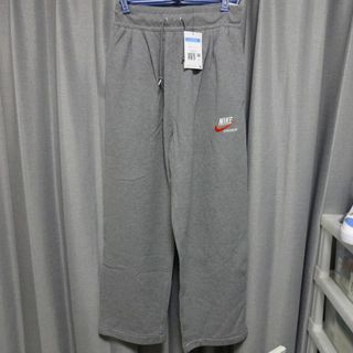 NIKE - NOCTA NIKE フリースパンツ イエロー USサイズLの通販 by NIKE - NOCTA NIKE フリースパンツ イエロー USサイズLの通販 by