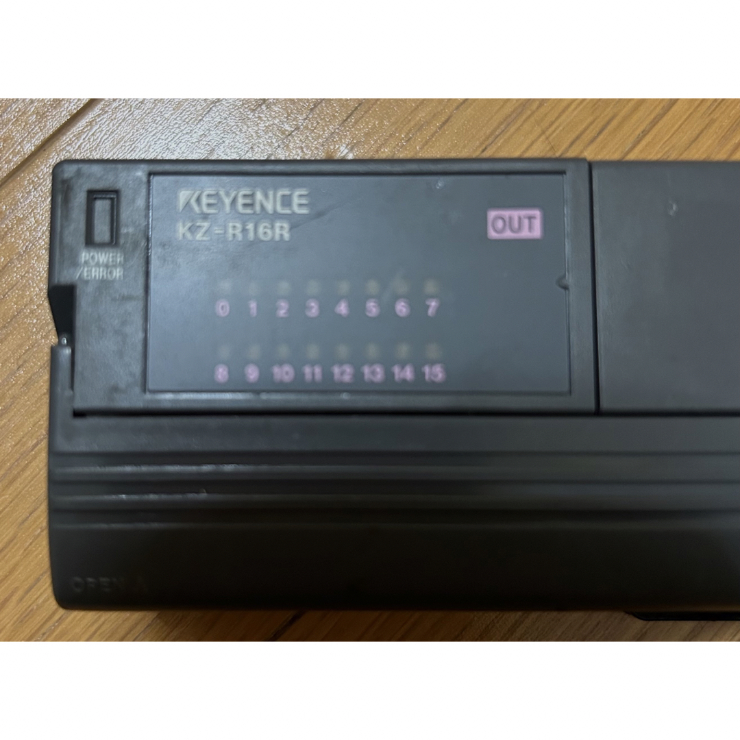 中古 KEYENCE KZ-R16R プログラマブルコントローラの通販 by 中古 KEYENCE KZ-R16R プログラマブルコントローラの通販 by