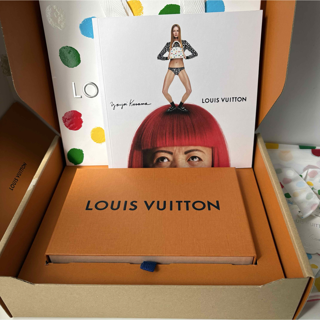 LOUIS VUITTON - 新品未使用‼️ルイヴィトン 草間彌生 LOUIS VUITTON - 新品未使用‼️ルイヴィトン 草間彌生