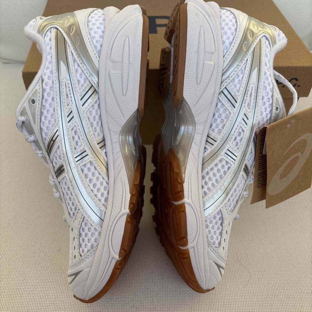 asics - A.P.C./アーペーセー GEL KAYANO 24.5 ホワイト asics - A.P.C./アーペーセー GEL KAYANO 24.5 ホワイト
