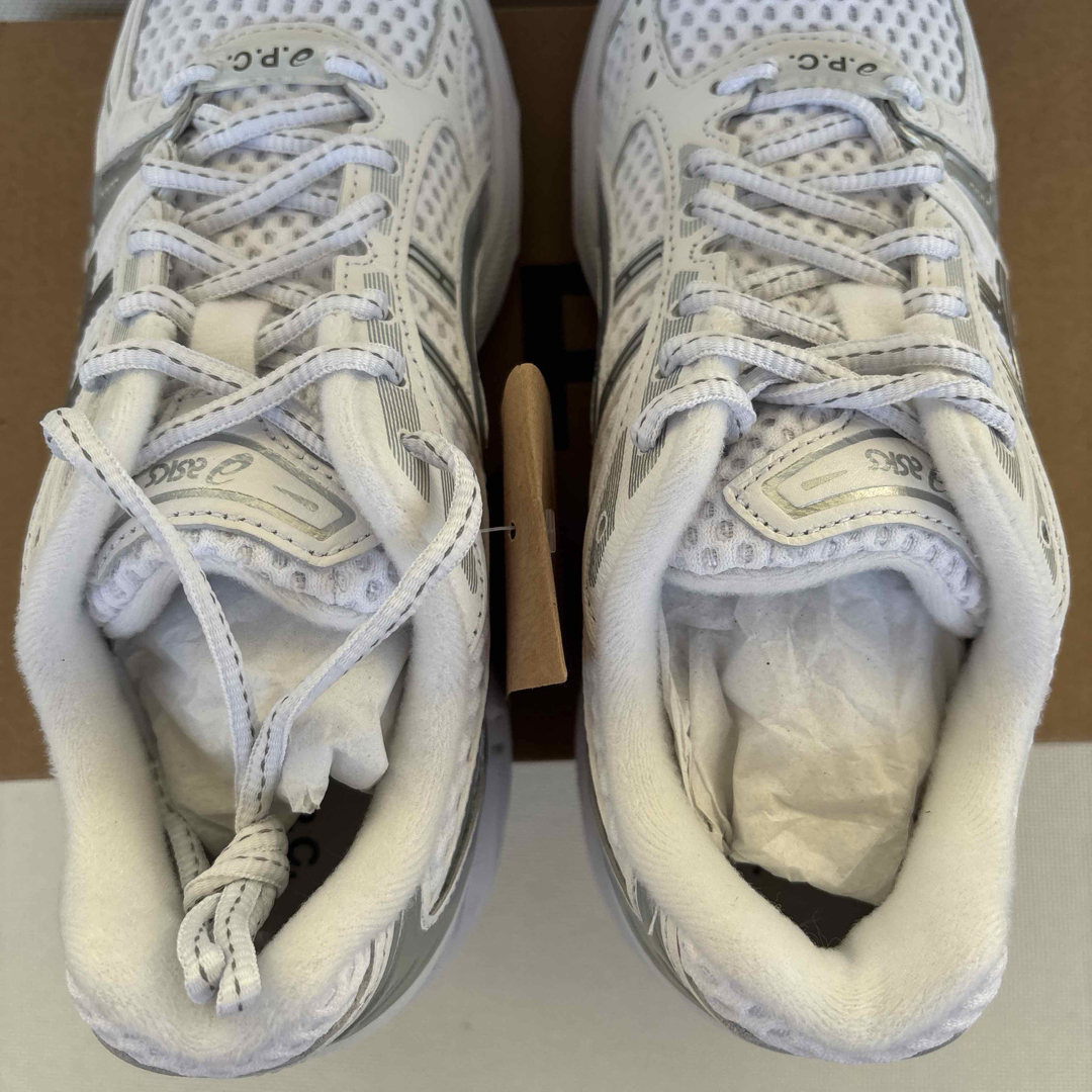 asics - A.P.C./アーペーセー GEL KAYANO 24.5 ホワイト asics - A.P.C./アーペーセー GEL KAYANO 24.5 ホワイト