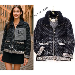 CHANEL - 未使用タグ【CHANEL】CCボタンニットジャケット CHANEL - 未使用タグ【CHANEL】CCボタンニットジャケット