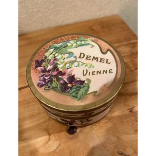 デメル - スミレの花の砂糖漬け45g Demel デメルの通販 by デメル - スミレの花の砂糖漬け45g Demel デメルの通販 by