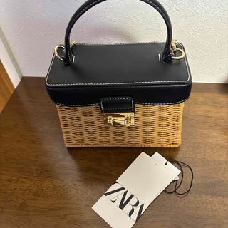 ZARA - 定価19800円 着用1度のみ ZARA ザラ 2way ハーフコートの ZARA - 定価19800円 着用1度のみ ZARA ザラ 2way ハーフコートの