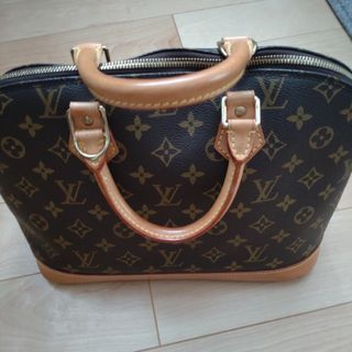 LOUIS VUITTON - Louis Vuitton Lock Me PM トリヨン LOUIS VUITTON - Louis Vuitton Lock Me PM トリヨン