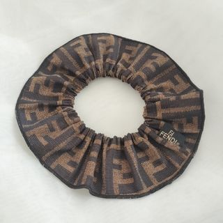 FENDI(ヘアアクセサリー)のフリマアイテム一覧 FENDI(ヘアアクセサリー)のフリマアイテム一覧