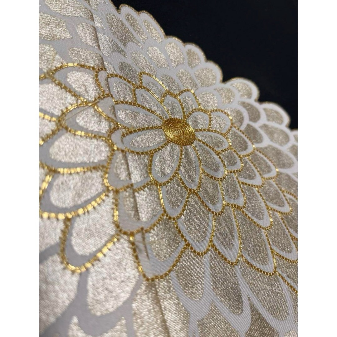 吉澤の友禅】吉澤織物◇金銀箔・金駒刺繍黒留袖 菊の通販 by 吉澤の友禅】吉澤織物◇金銀箔・金駒刺繍黒留袖 菊の通販 by