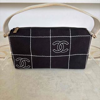 CHANEL - 美品☆ シャネル マトラッセ ラムスキン 黒 CHANEL - 美品☆ シャネル マトラッセ ラムスキン 黒