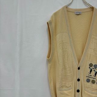 アダバット(adabat)の美品✨ アダバット ニット ベスト Vネック 刺繍 ゴルフ 大きめ ノースリーブ(ベスト)