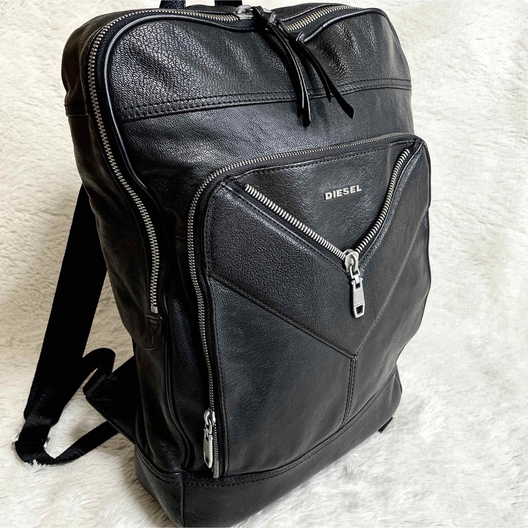 DIESEL - DIESEL ディーゼル 大容量 レザー 型押し バックパック DIESEL - DIESEL ディーゼル 大容量 レザー 型押し バックパック