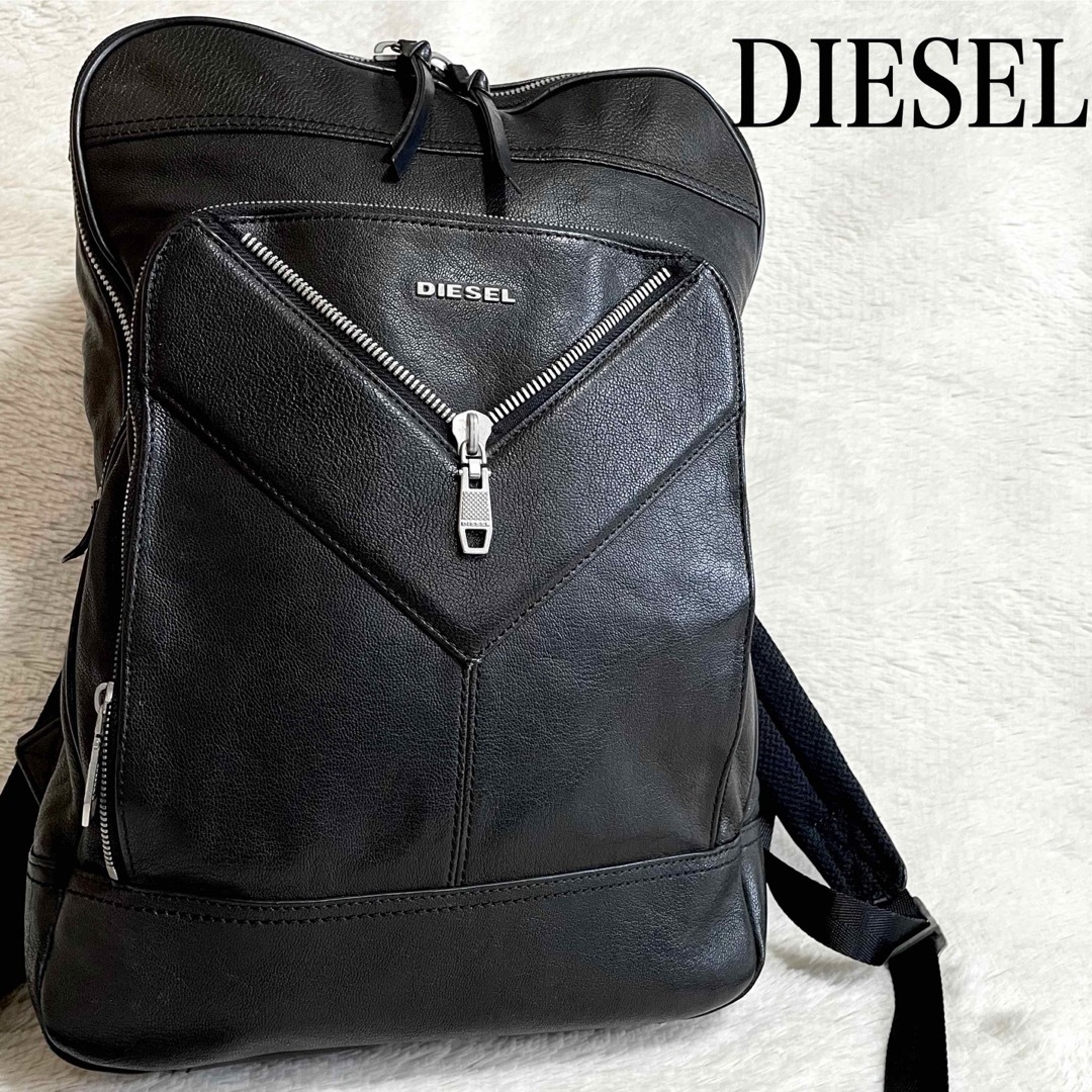 DIESEL - DIESEL ディーゼル 大容量 レザー 型押し バックパック DIESEL - DIESEL ディーゼル 大容量 レザー 型押し バックパック