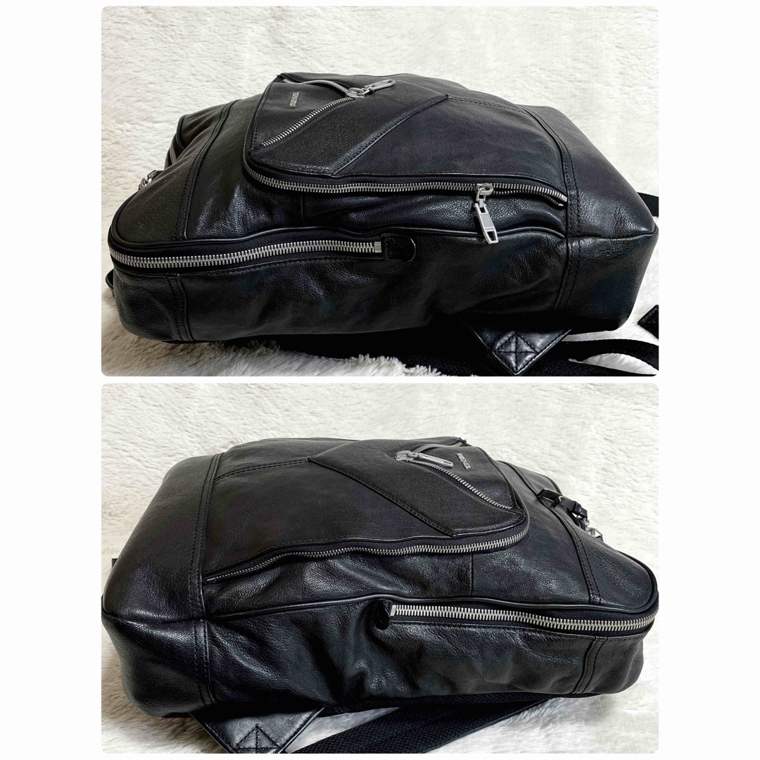 DIESEL - DIESEL ディーゼル 大容量 レザー 型押し バックパック DIESEL - DIESEL ディーゼル 大容量 レザー 型押し バックパック