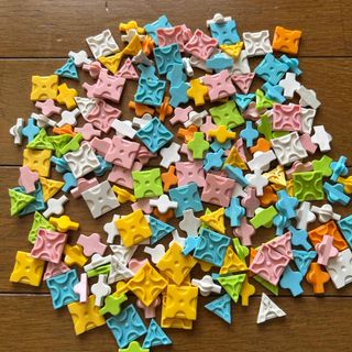 LaQ - ラキュー 約200ピース パステルカラーの通販|ラクマ LaQ - ラキュー 約200ピース パステルカラーの通販|ラクマ