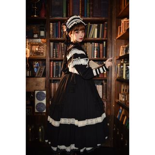 Innocent World - オールドイングリッシュローズ ジャンパー Innocent World - オールドイングリッシュローズ ジャンパー