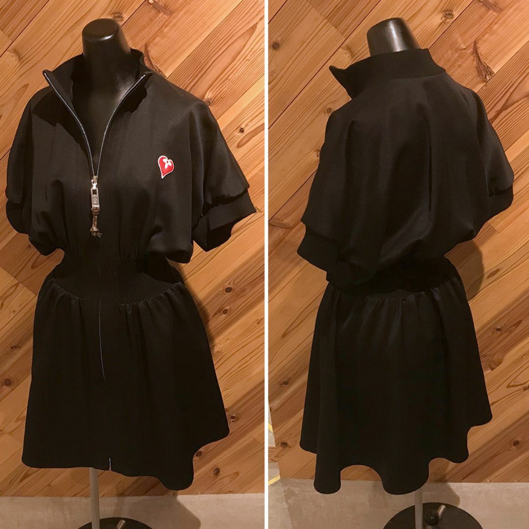 LOUIS VUITTON - 新品同様 ルイヴィトン ハート 半袖 ジップ LOUIS VUITTON - 新品同様 ルイヴィトン ハート 半袖 ジップ