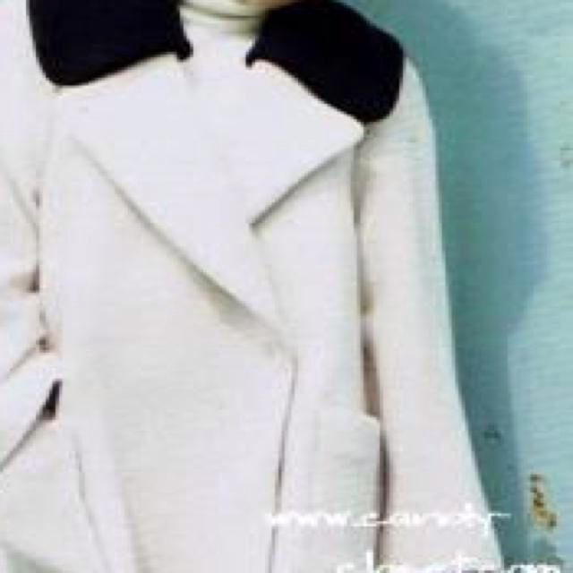 SNIDEL(スナイデル)の【snidel】バイカラー襟コート レディースのジャケット/アウター(ピーコート)の商品写真