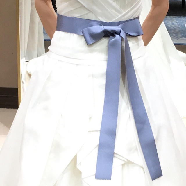 新品✨木馬リボン✨ブルーグレー、くすみピンクセット レディースのフォーマル/ドレス(ウェディングドレス)の商品写真